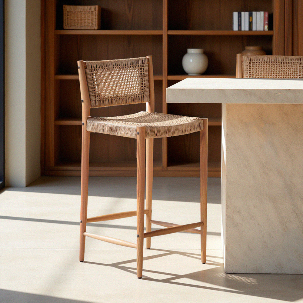 Nuri - Lot de 2 tabourets de bar intérieur/extérieur en bois d'acacia et résine tressée H66cm - Bois clair - 1